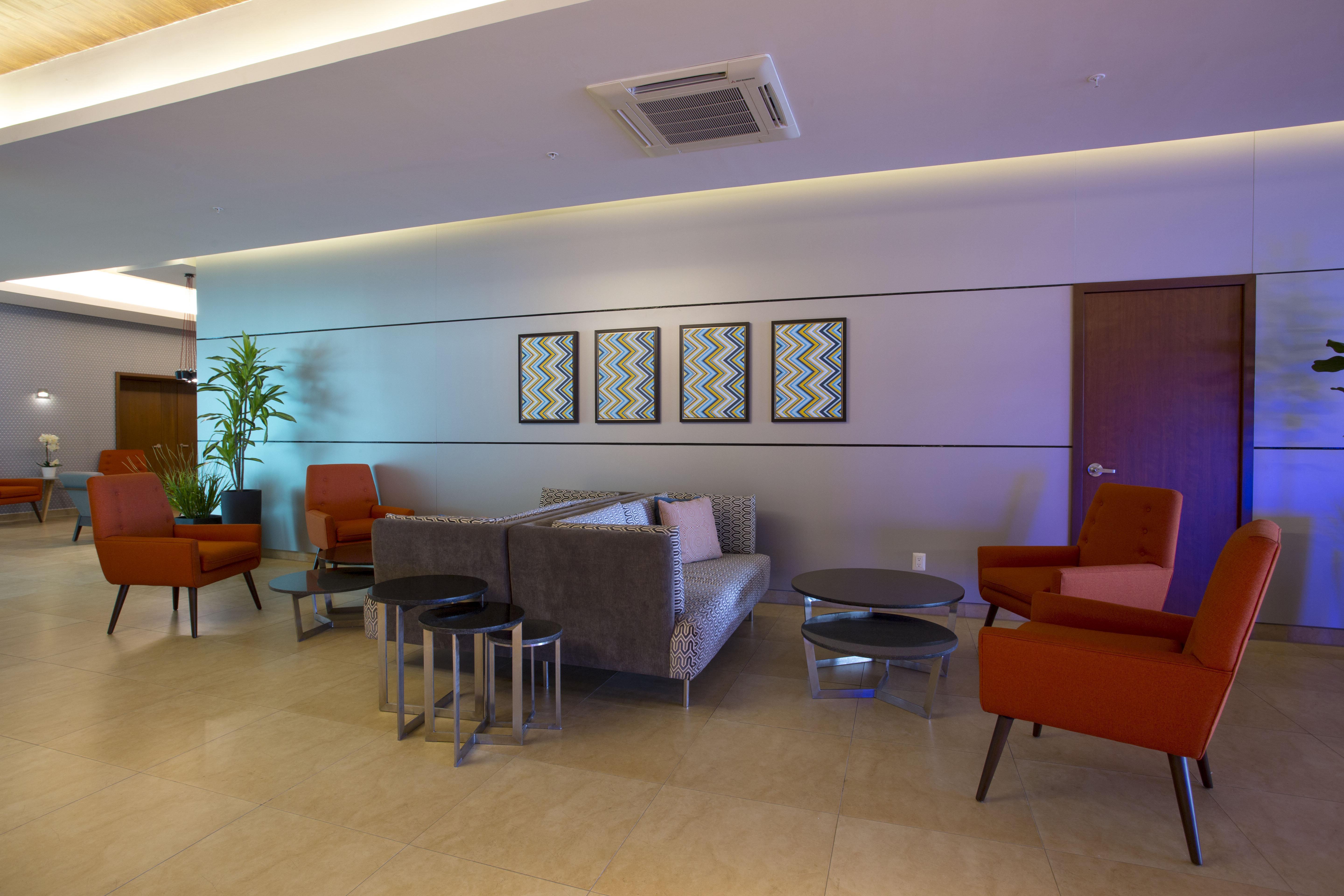 Holiday Inn Express Merida By Ihg Buitenkant foto