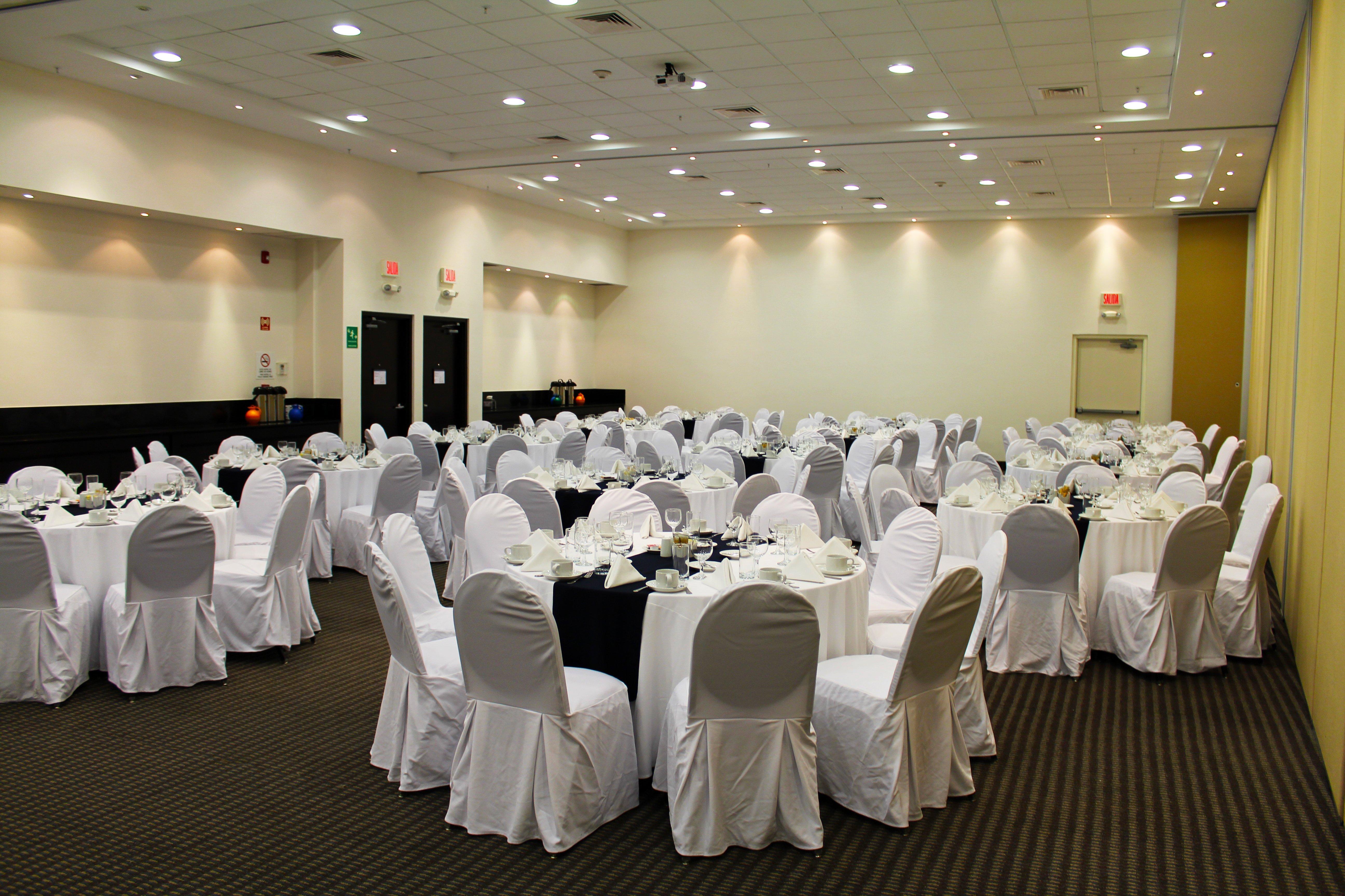 Holiday Inn Express Merida By Ihg Buitenkant foto