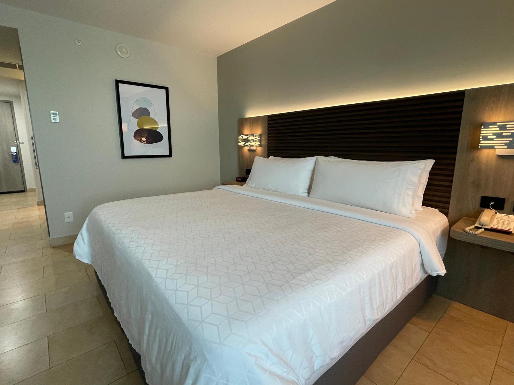 Holiday Inn Express Merida By Ihg Buitenkant foto