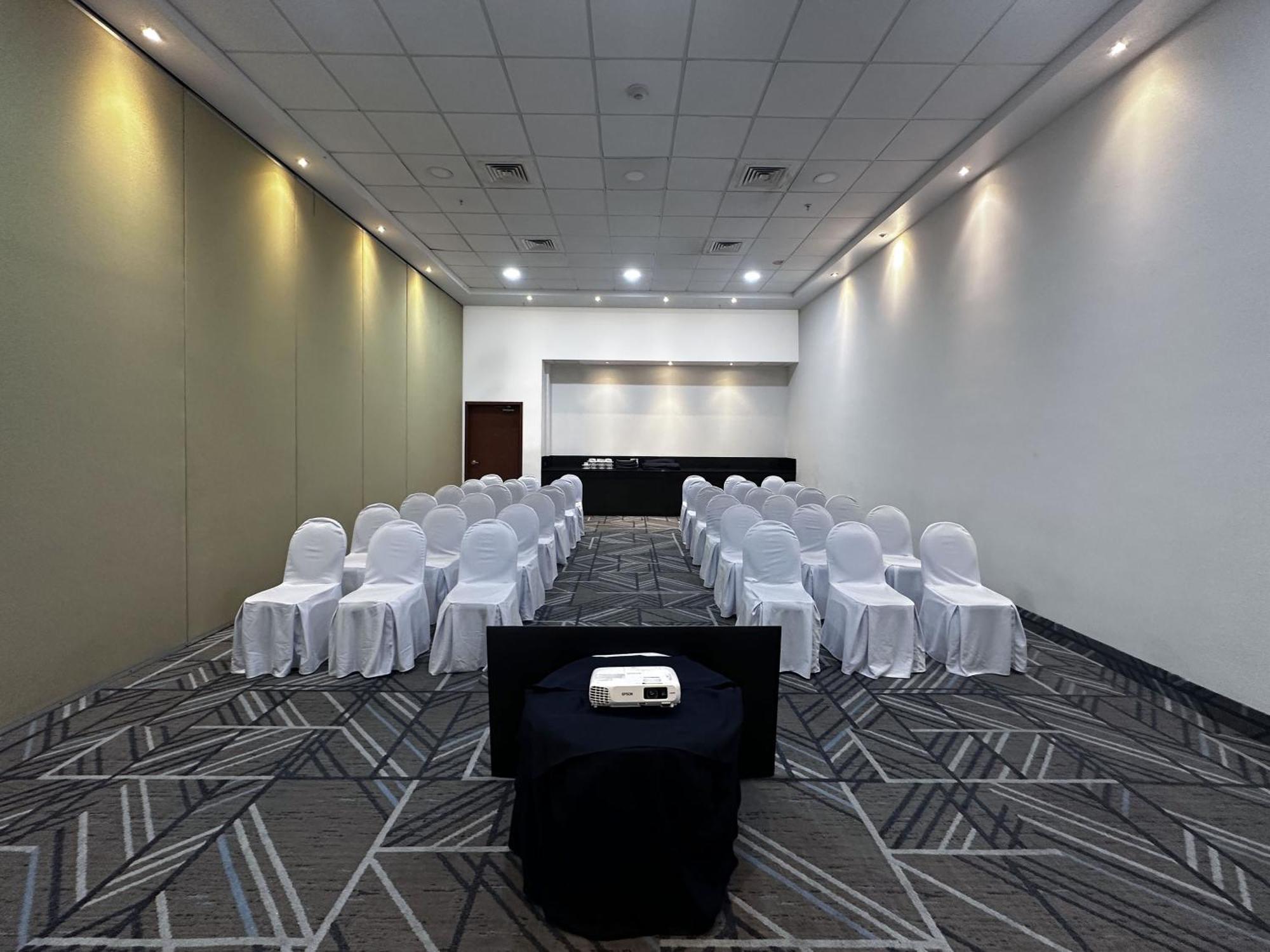 Holiday Inn Express Merida By Ihg Buitenkant foto