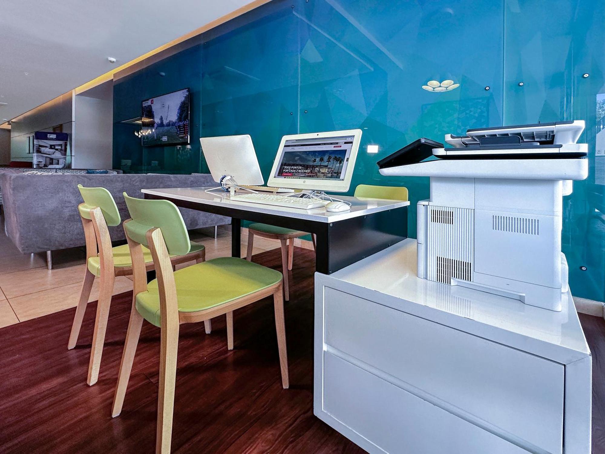 Holiday Inn Express Merida By Ihg Buitenkant foto