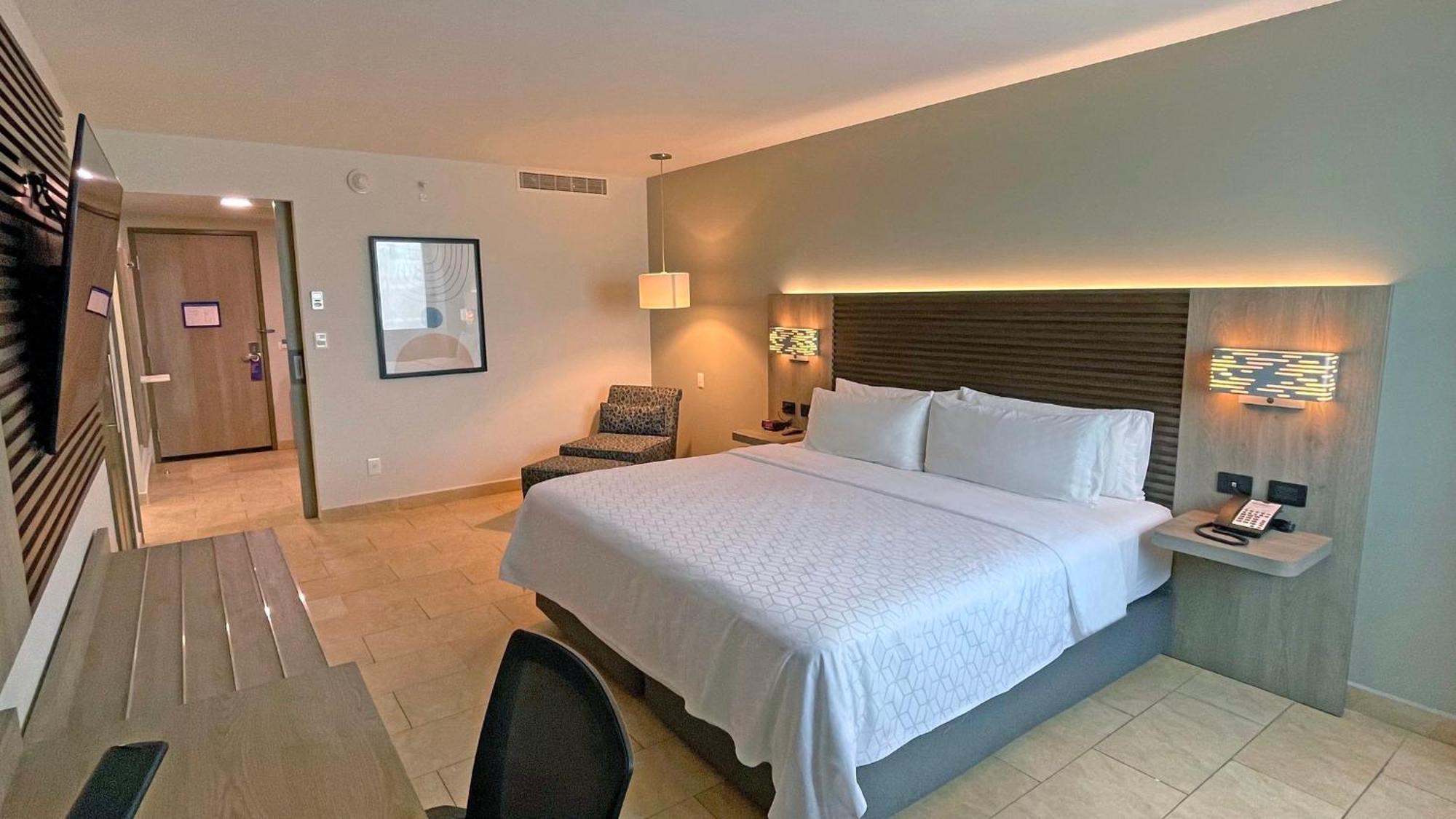 Holiday Inn Express Merida By Ihg Buitenkant foto