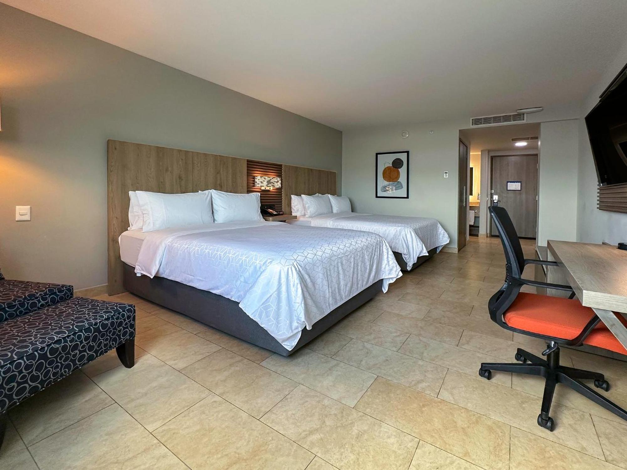 Holiday Inn Express Merida By Ihg Buitenkant foto