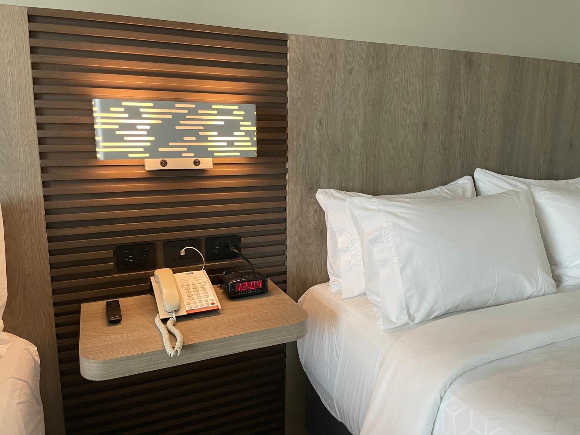 Holiday Inn Express Merida By Ihg Buitenkant foto